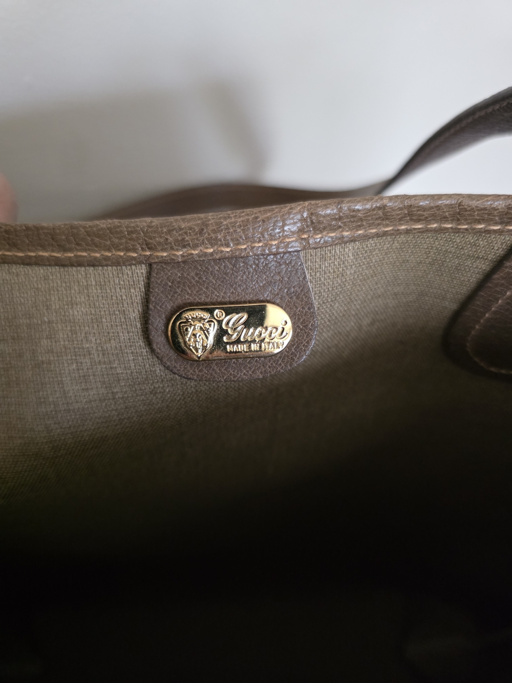 Authentic Vintage Gucci GG Supreme tote bag - Picture 4 of 12